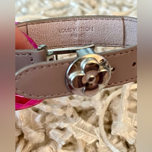 LOUIS VUITTON Leather Monogram Wish Bracelet W/dust bag⭐️Silver-tone hardware - Picture 6 of 11